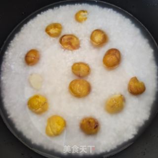 板栗焖饭的做法步骤：3