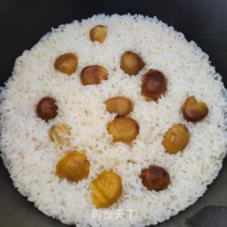 板栗焖饭的做法步骤：6