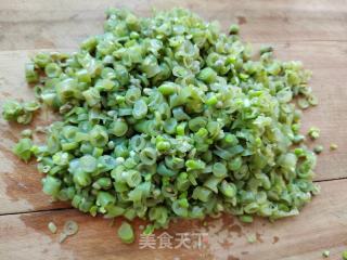 豇豆肉馅冰花煎包的做法步骤：4