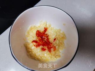 蒜蓉粉丝蒸丝瓜的做法步骤：3
