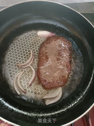 牛排的做法步骤：5