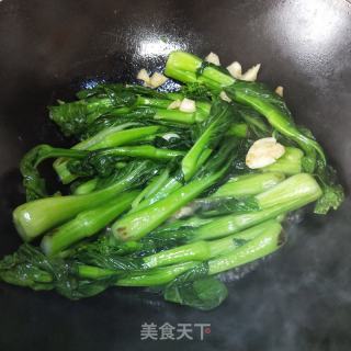 爆炒油菜心的做法步骤：7
