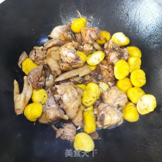 板栗焖鸡的做法步骤：10