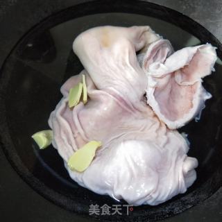 猪肚莲子鸡汤的做法步骤：3