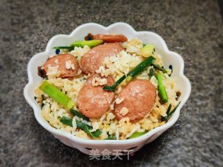蒜苗鹅肉肠焖饭的做法