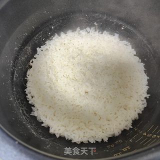 蒜苗鹅肉肠焖饭的做法步骤：6