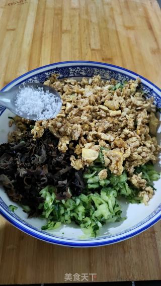 黄瓜水饺的做法步骤：5