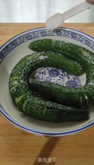 蓑衣黄瓜的做法步骤：4