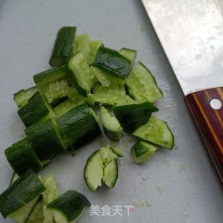 荷兰黄瓜花菜拌鲜贝的做法步骤：2