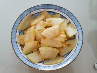 虾皮炒冬瓜的做法步骤：6