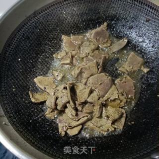 葱爆羊肝的做法步骤：10