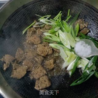 葱爆羊肝的做法步骤：12
