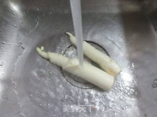 茭白百叶结烧鸭锁骨的做法步骤：2