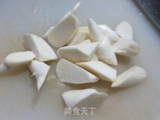 茭白百叶结烧鸭锁骨的做法步骤：3