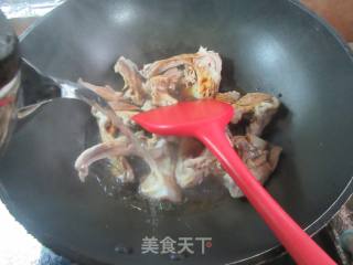 茭白百叶结烧鸭锁骨的做法步骤：8