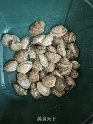 蒜蓉炒花甲的做法步骤：1