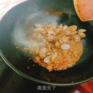 蒜蓉炒花甲的做法步骤：6