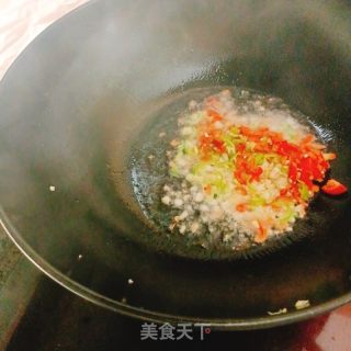 爆炒基围虾的做法步骤：5