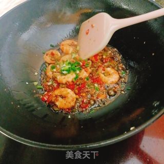 爆炒基围虾的做法步骤：9