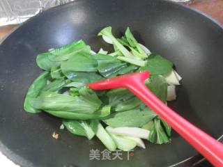 鸡蛋茭白小青菜炒魔芋结的做法步骤：5