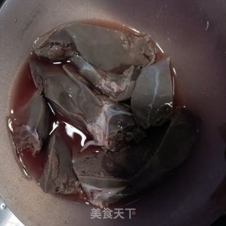 卤羊肝的做法步骤：1