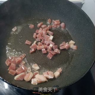 肉丁炒荷兰黄瓜的做法步骤：12