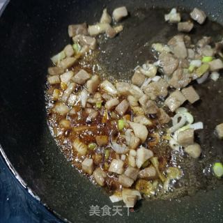 肉丁炒荷兰黄瓜的做法步骤：15