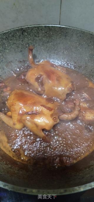 冰花梅酱焖鸽子的做法步骤：7