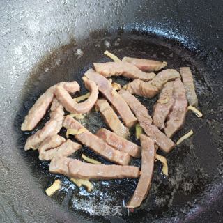 秋葵炒牛里脊的做法步骤：7
