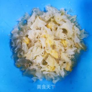 紫薯雪梨银耳羹的做法步骤：1