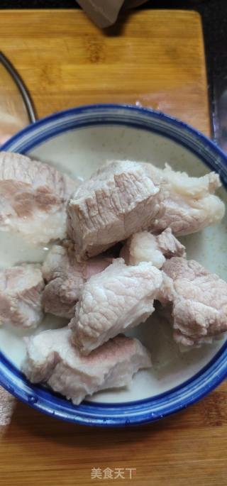 鸡骨草瘦肉汤的做法步骤：4