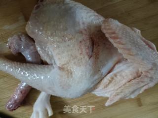 酱油焖鸡的做法步骤：1