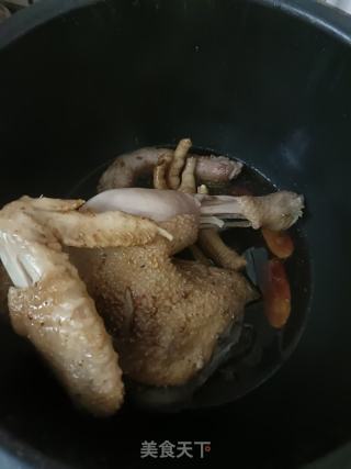 酱油焖鸡的做法步骤：7