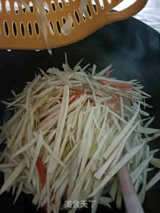 素炒茭白的做法步骤：4