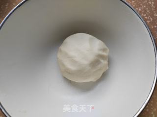 板栗蛋黄酥的做法步骤：6