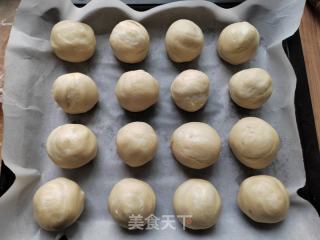板栗蛋黄酥的做法步骤：21