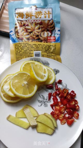 捞汁海鲜的做法步骤：3
