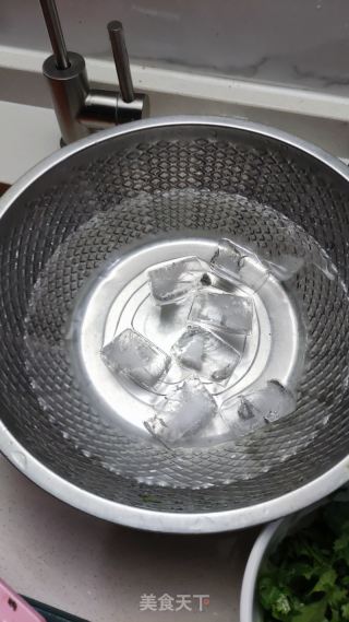 捞汁海鲜的做法步骤：5