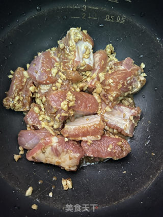 沙姜焗排骨的做法步骤：6
