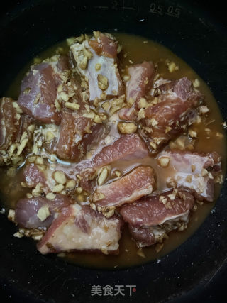 沙姜焗排骨的做法步骤：7