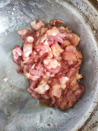 紫苏肉丝炒白瓜的做法步骤：3