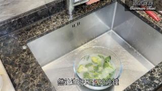薯蓉芝士焗西蘭花的做法步骤：1
