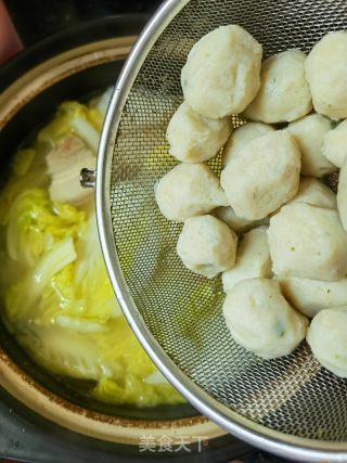 鱼丸杂菜煲的做法步骤：10