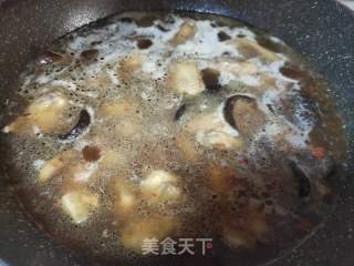 啤酒香菇焖鸡肉的做法步骤：5