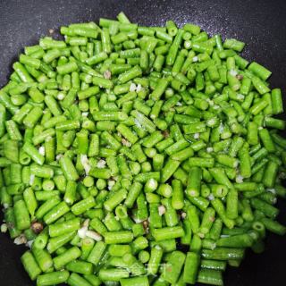 鸡蛋肉末炒豇豆的做法步骤：8