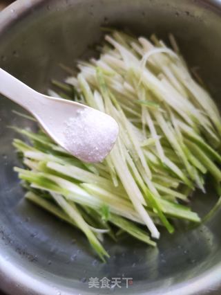 清蒸青萝卜球的做法步骤：2