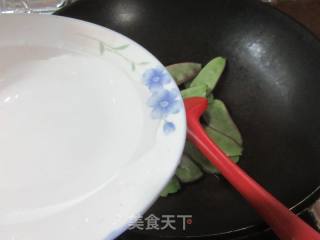 扁豆炒魔芋结的做法步骤：4