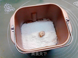 红糖麻酱花卷的做法步骤：2
