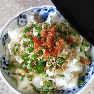 油泼面的做法步骤：8