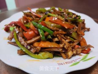 青椒爆炒干鱿鱼丝的做法步骤：9